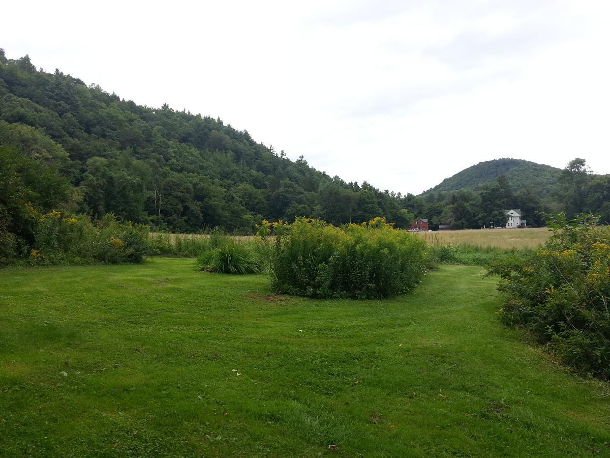 A Meadow House Bed and Breakfast Lakeville Εξωτερικό φωτογραφία